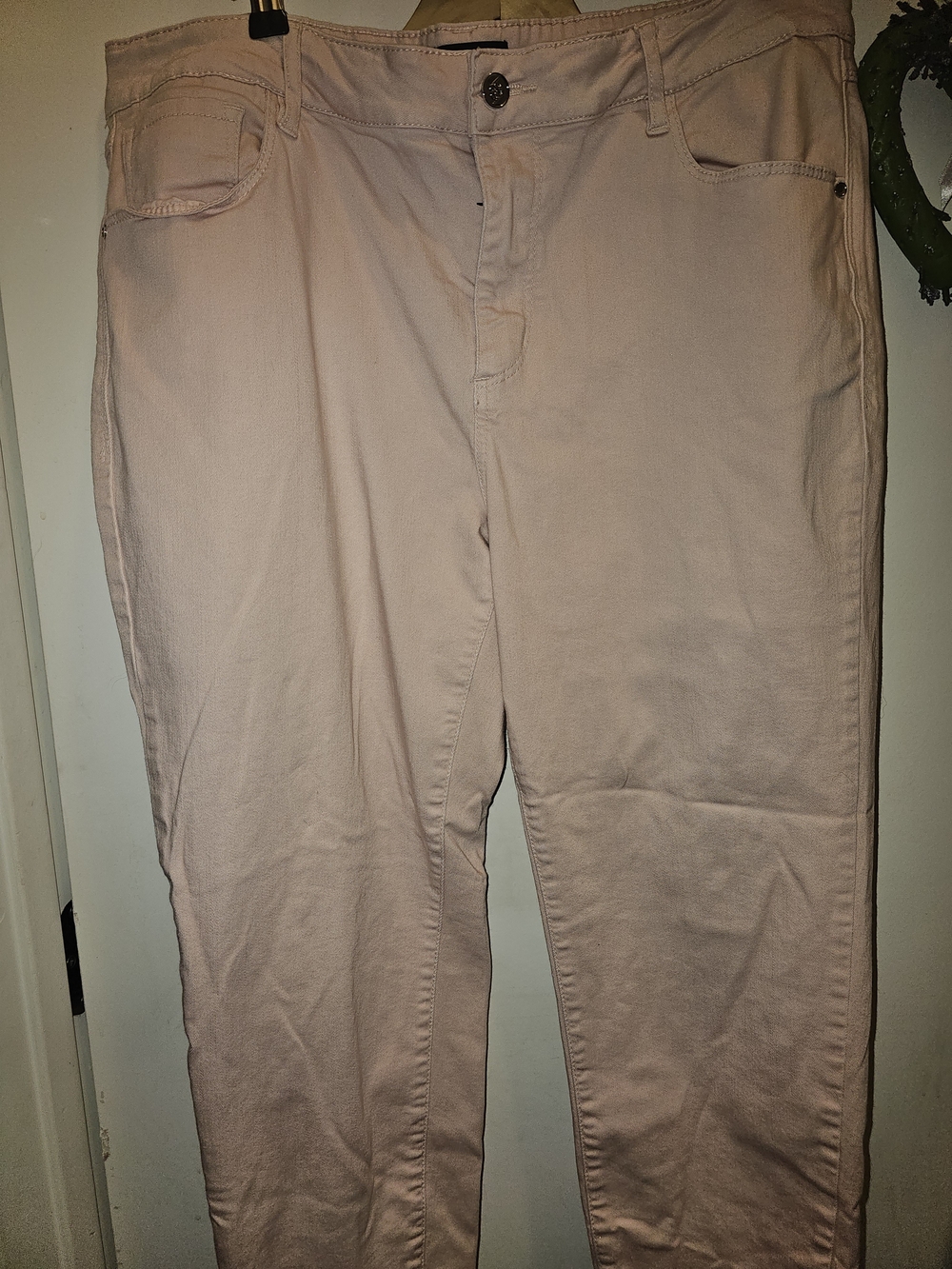 Bebe Pink Heartbreaker Ankle Style Jeans Size 14w EUC